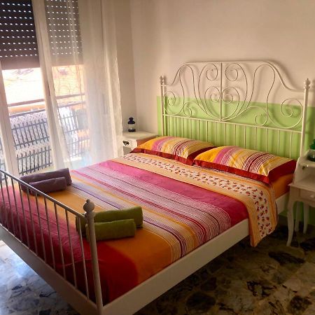 Peaceful Apartment 1 Minute Walk To The Beach Вентимиля Екстериор снимка