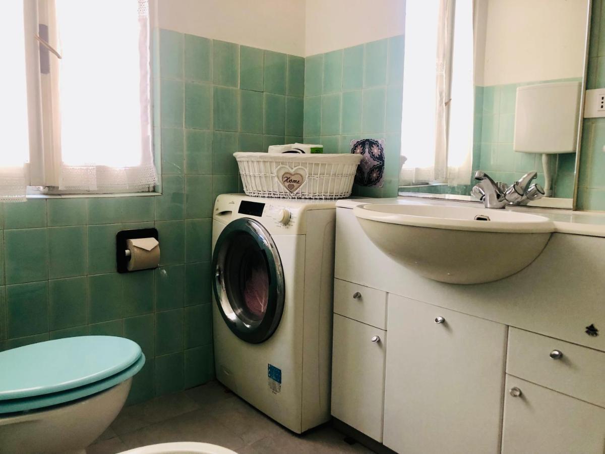 Peaceful Apartment 1 Minute Walk To The Beach Вентимиля Екстериор снимка