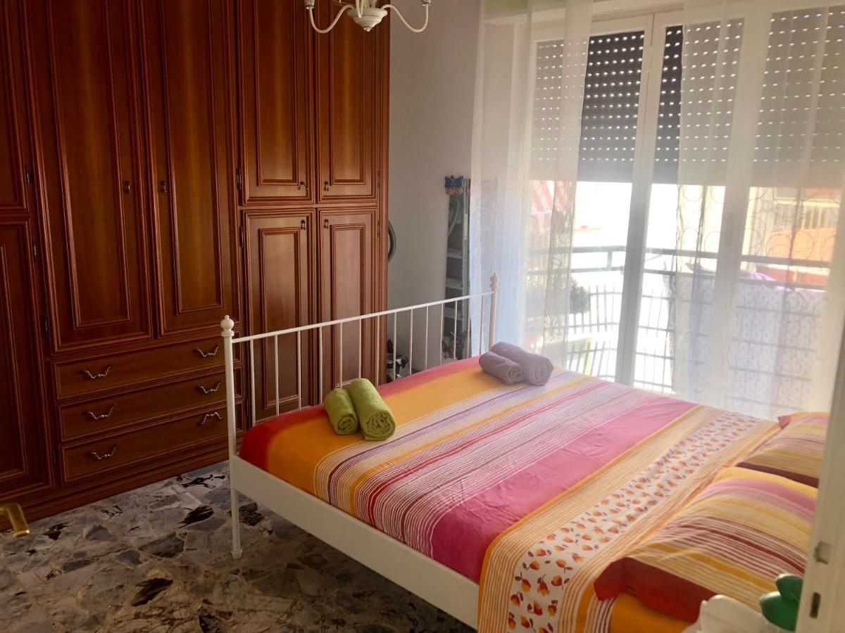 Peaceful Apartment 1 Minute Walk To The Beach Вентимиля Екстериор снимка